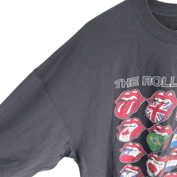 NWT Hollister The Rolling Stones Oversized Lips Graphic Pullover Band Sweatshirt - Picture 5 of 11